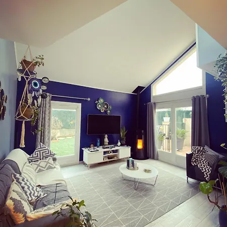 Privee Chez Maison Magnifique A 20 Min Cdg Homestay Sevran